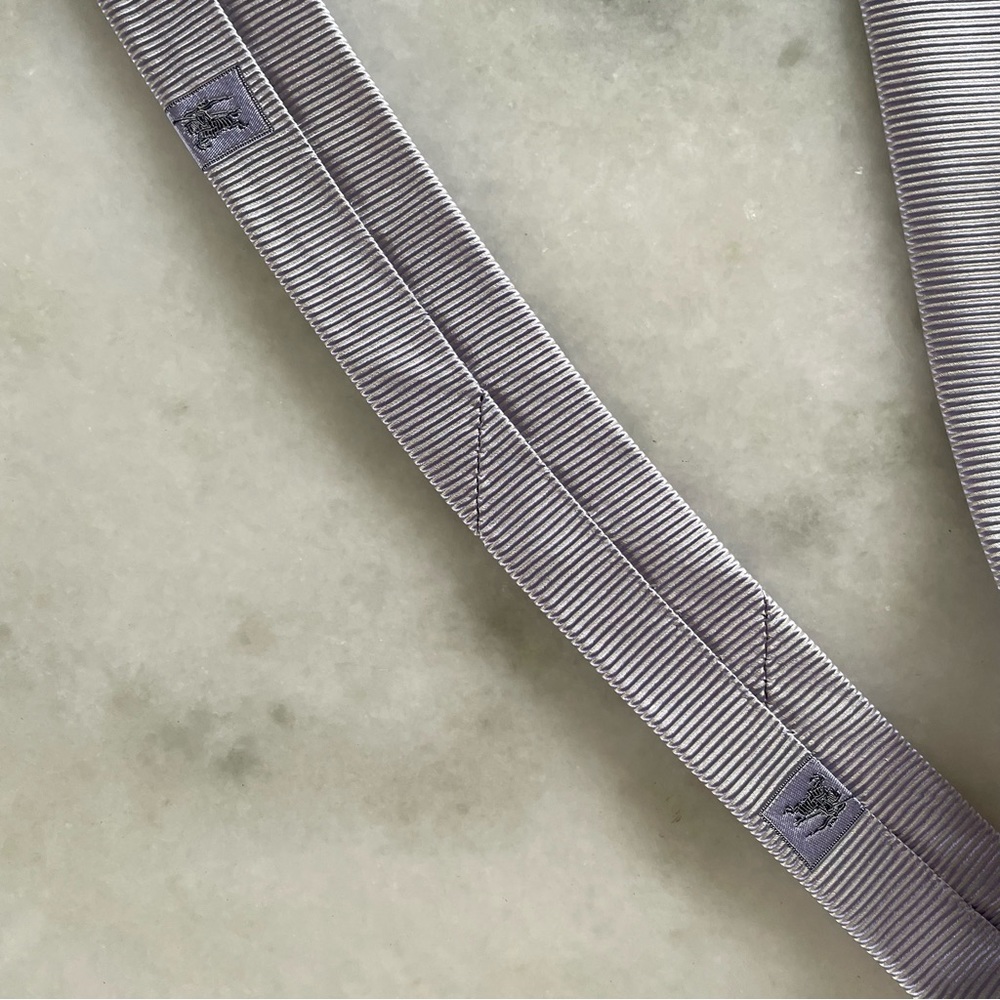 Burberry London Pale Lavender Tie - Picture 7 of 9